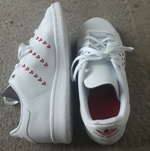stan smith heart stripe